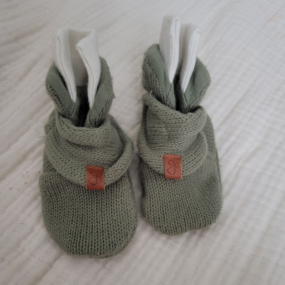 Goumi booties
